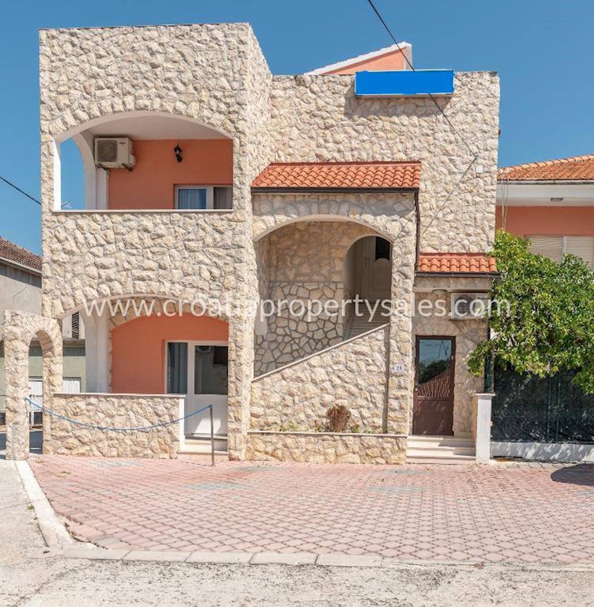 House For sale - SPLITSKO-DALMATINSKA  TROGIR 