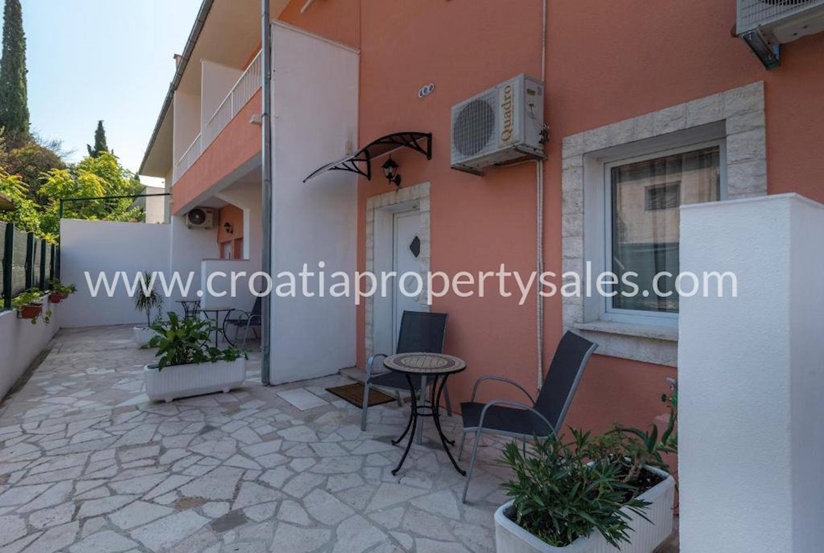 House For sale - SPLITSKO-DALMATINSKA  TROGIR 