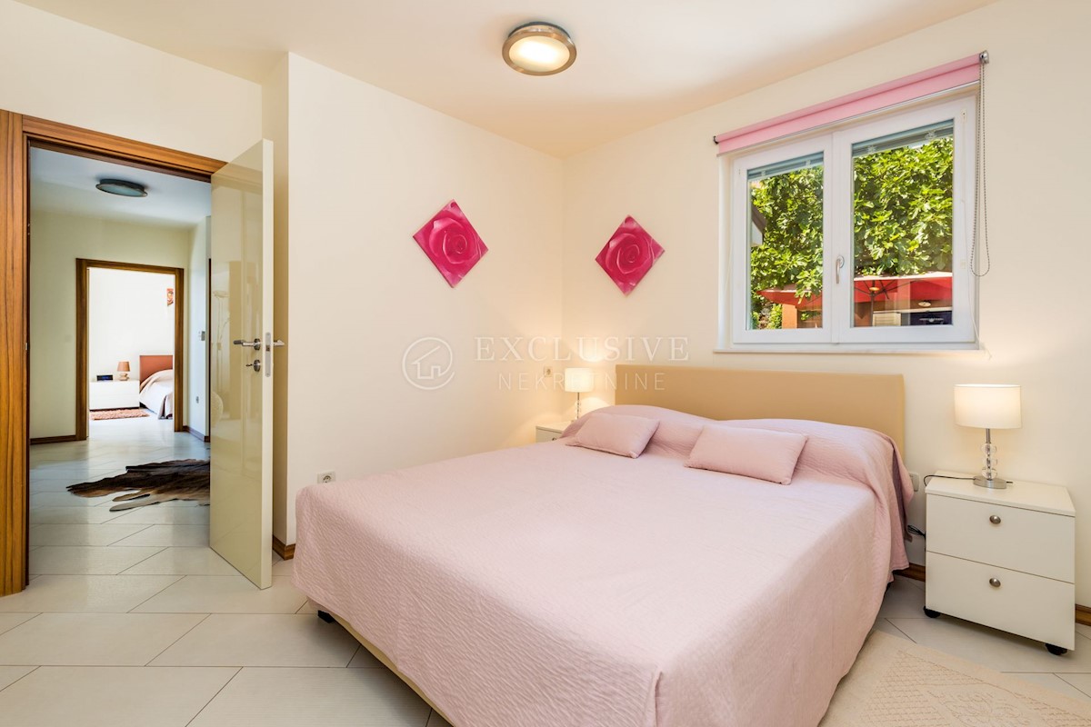 Apartma Na predaj - PRIMORSKO-GORANSKA  OPATIJA 