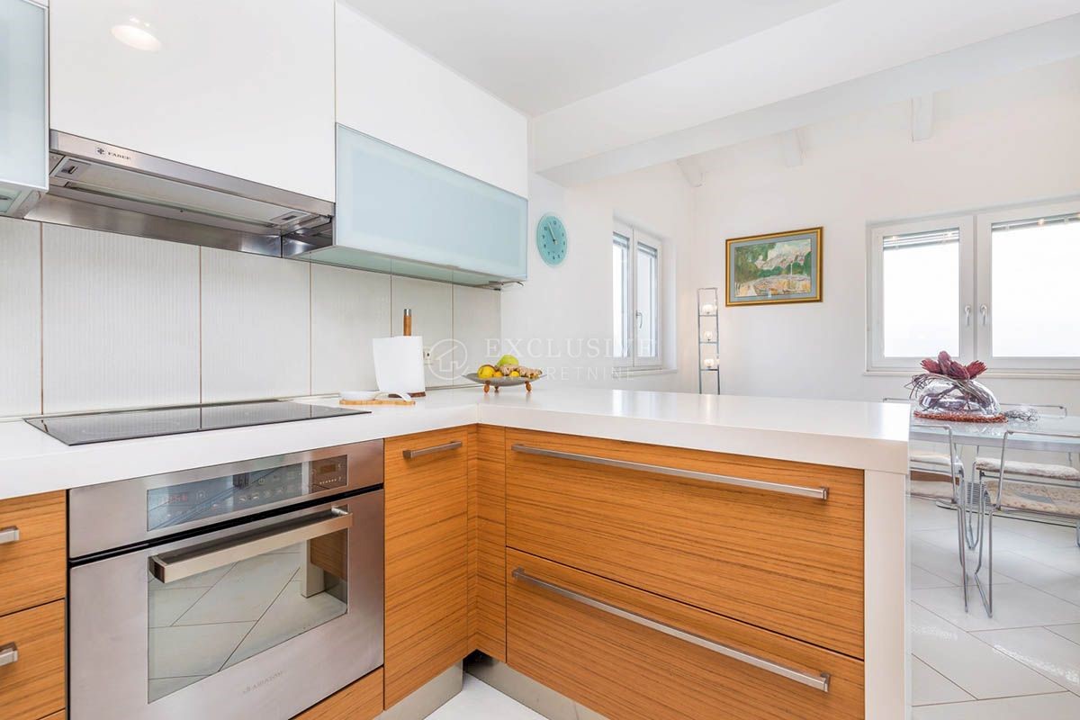 Apartma Na predaj - PRIMORSKO-GORANSKA  OPATIJA 