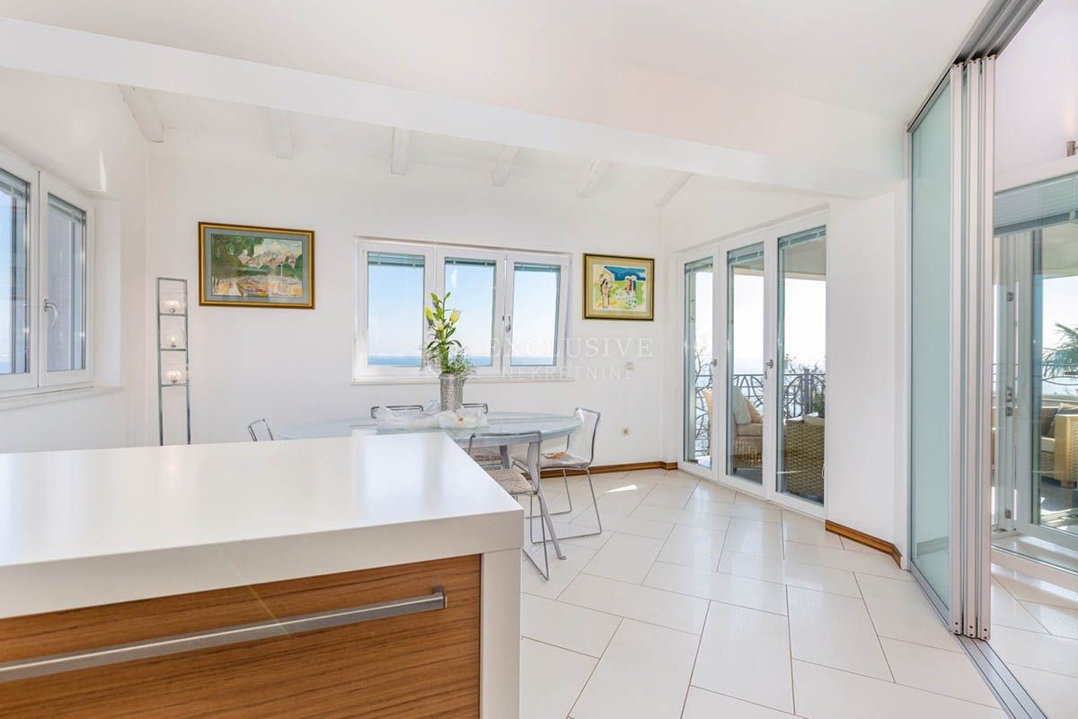 Apartma Na predaj - PRIMORSKO-GORANSKA  OPATIJA 