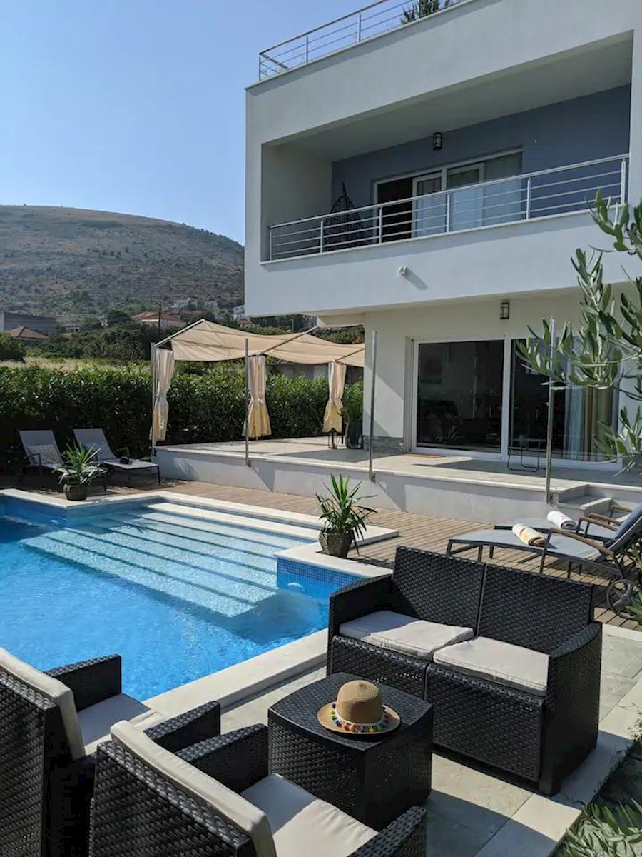 Casa In vendita - SPLITSKO-DALMATINSKA  SEGET 