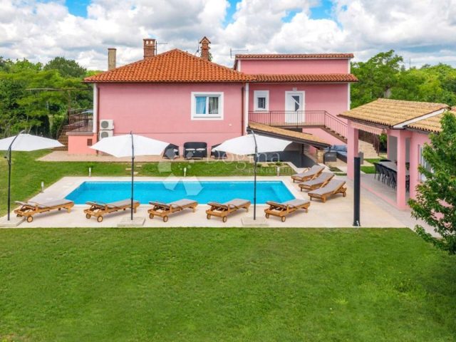 Casa in vendita 320 m² – Labin