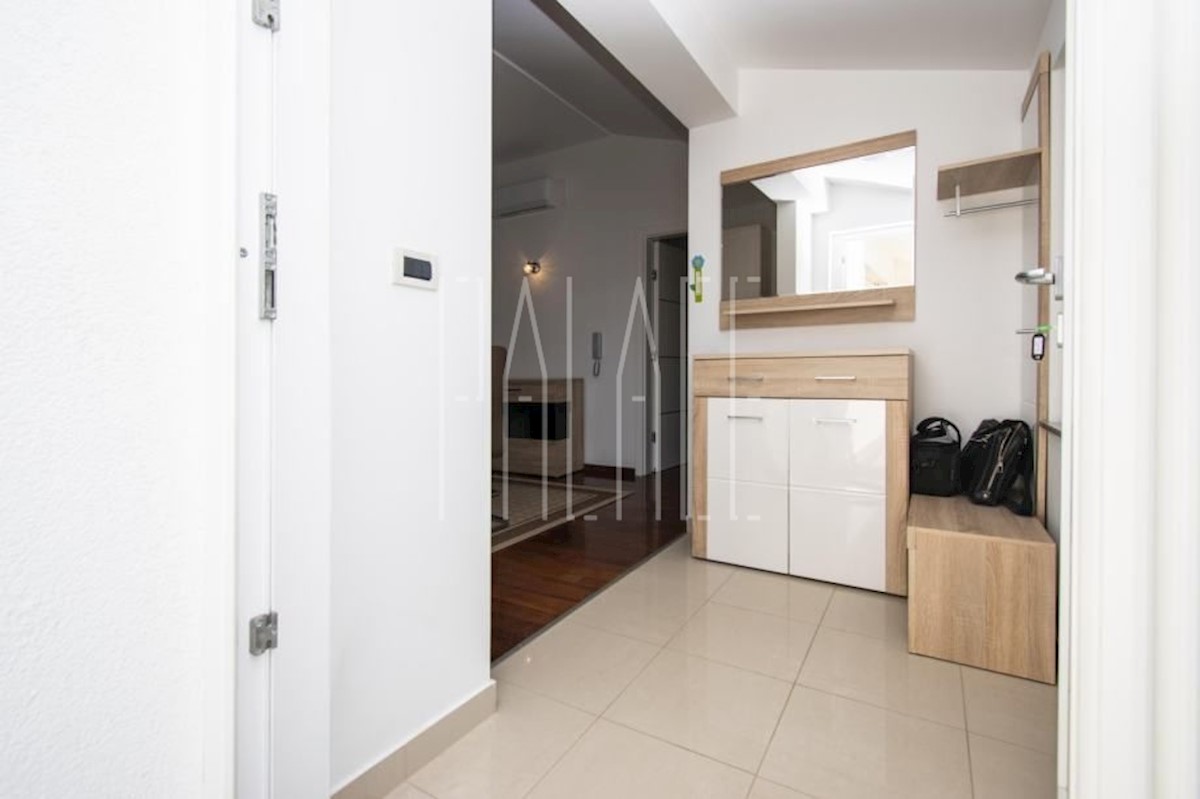 Flat For sale - ZADARSKA  BIOGRAD NA MORU 