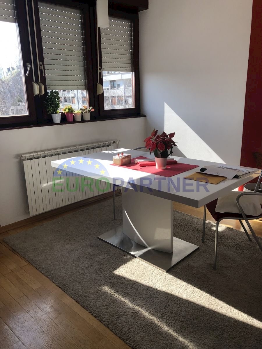 Apartma Na predaj - GRAD ZAGREB  ZAGREB 