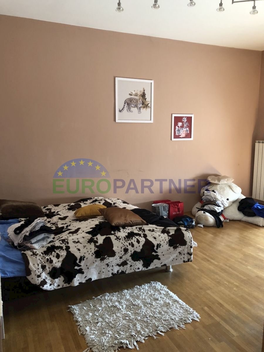 Apartma Na predaj - GRAD ZAGREB  ZAGREB 