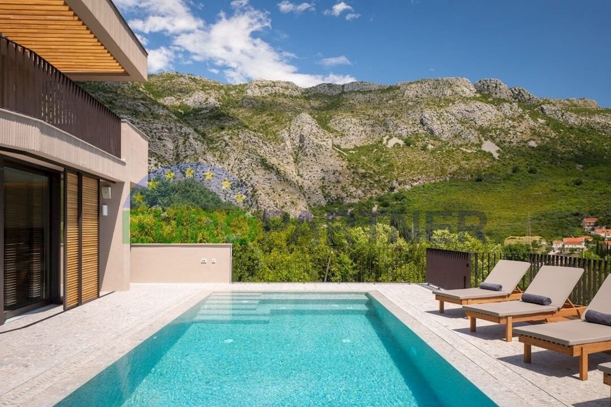 Casa In vendita - DUBROVAČKO-NERETVANSKA  DUBROVNIK 