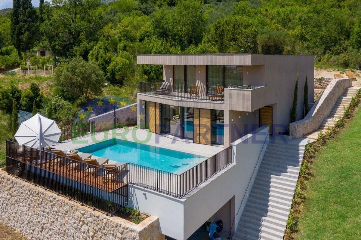 Casa In vendita - DUBROVAČKO-NERETVANSKA  DUBROVNIK 