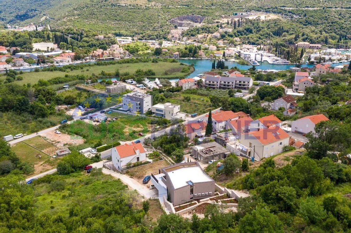 Casa In vendita - DUBROVAČKO-NERETVANSKA  DUBROVNIK 