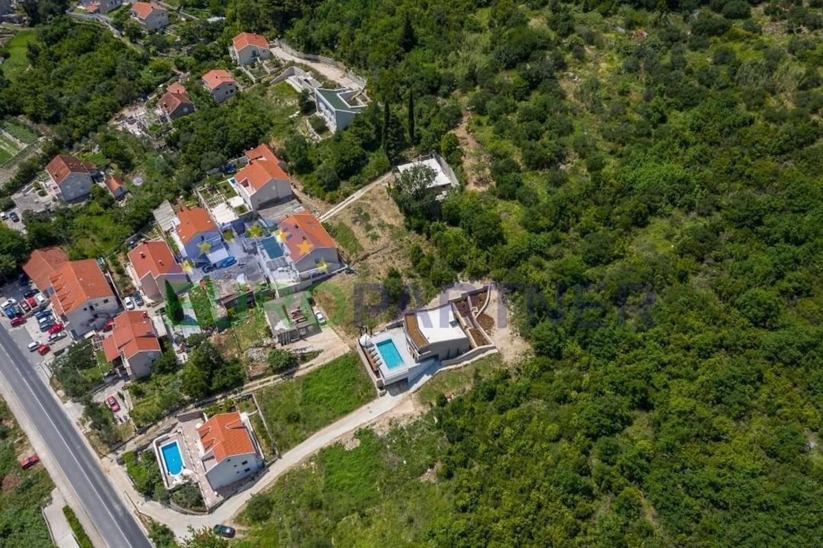 Casa In vendita - DUBROVAČKO-NERETVANSKA  DUBROVNIK 