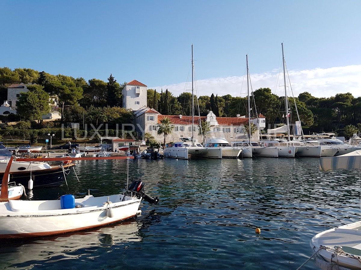 Kuća Na prodaju - SPLITSKO-DALMATINSKA ŠOLTA