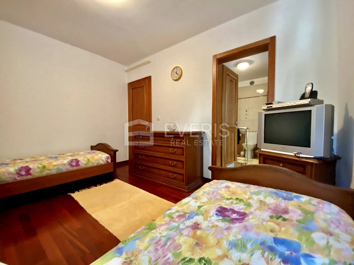 Stan Na prodaju - PRIMORSKO-GORANSKA  OPATIJA 