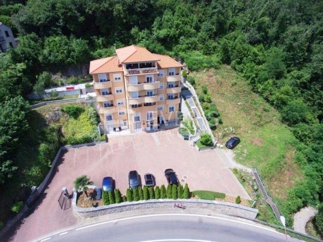Locaux commerciaux à vendre 883 m² – Opatija