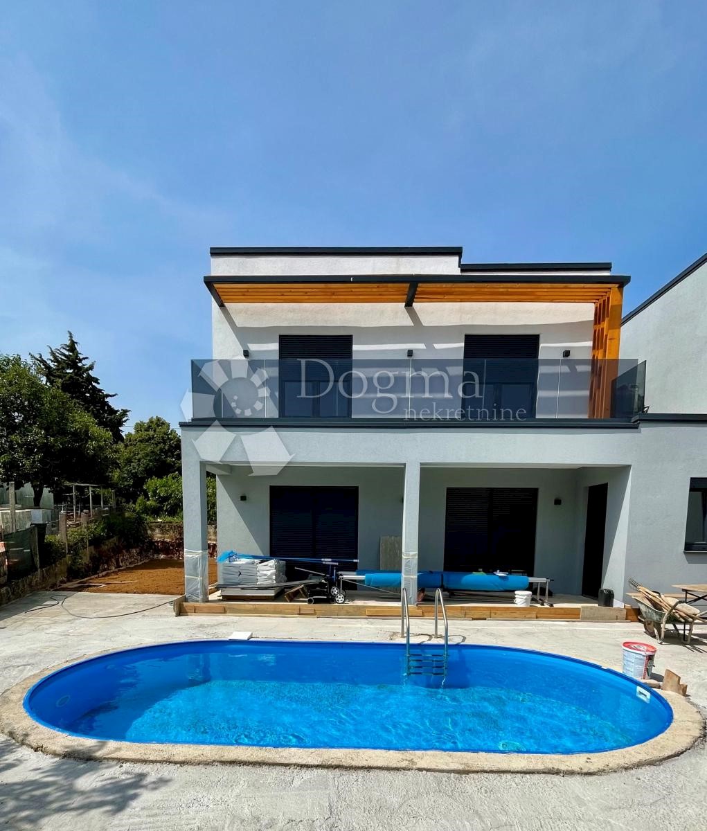 Haus Zu verkaufen - Istarska Labin - foto 1/15
