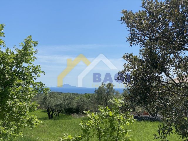 Pozemek na prodej 629 m² – Peruški