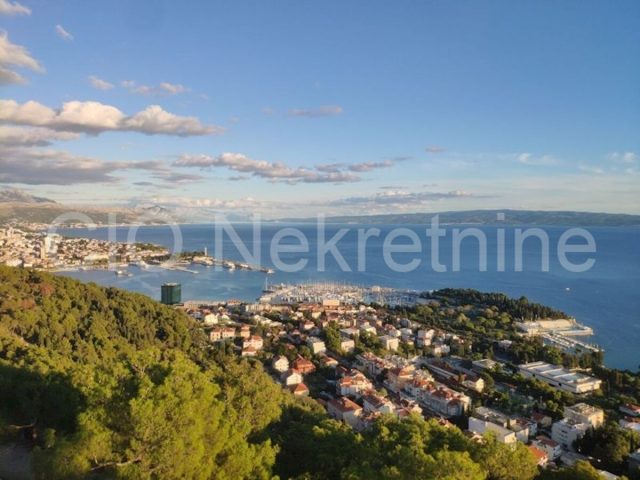 Land for sale 2200 m² – Meje