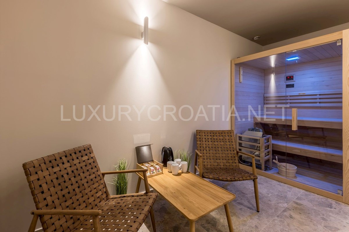 Casa In vendita - SPLITSKO-DALMATINSKA TROGIR