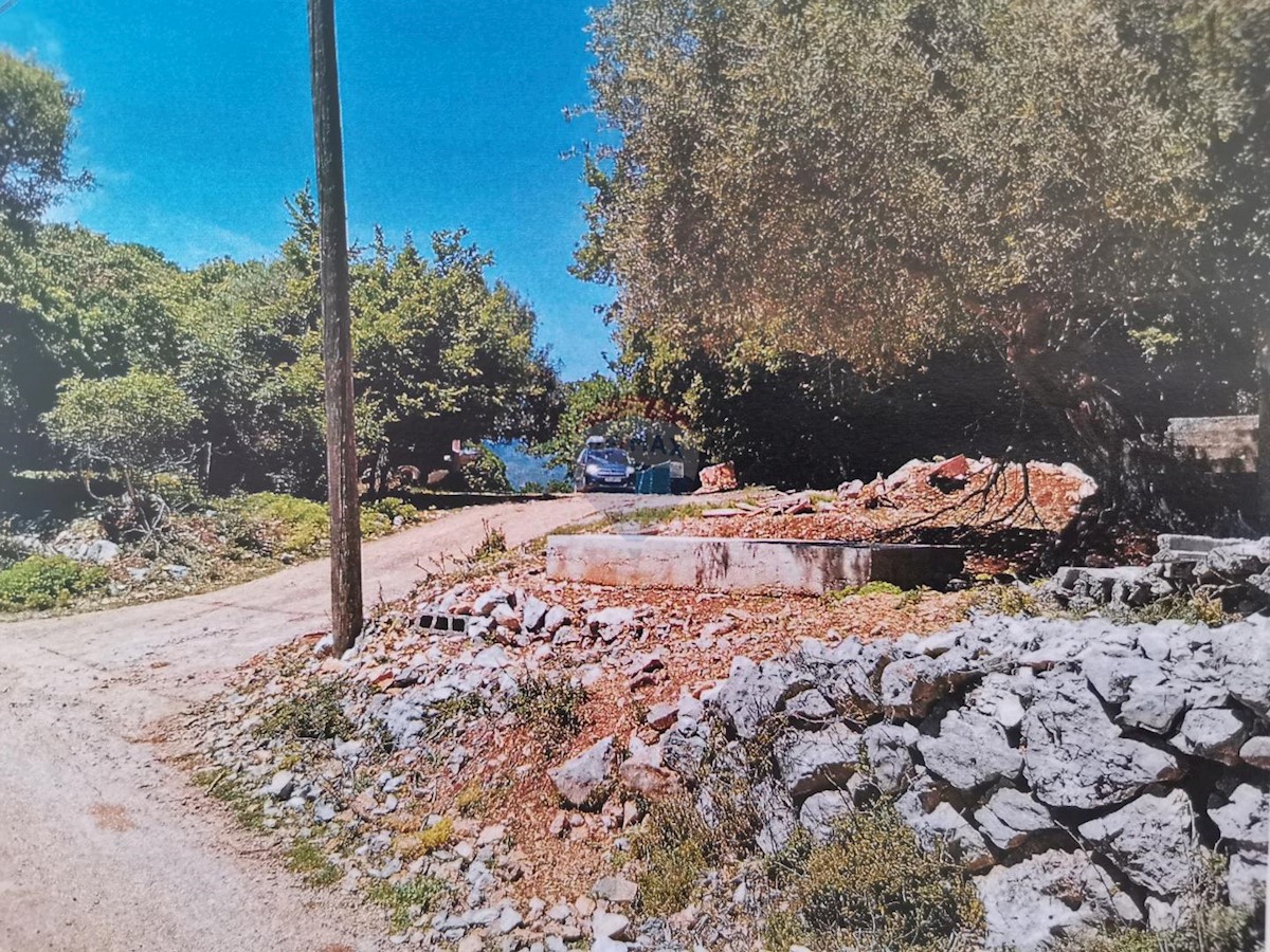 Terreno In vendita CRES