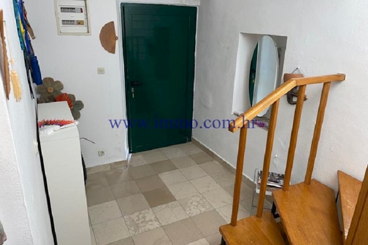 Apartment Zu verkaufen - SPLITSKO-DALMATINSKA  HVAR 