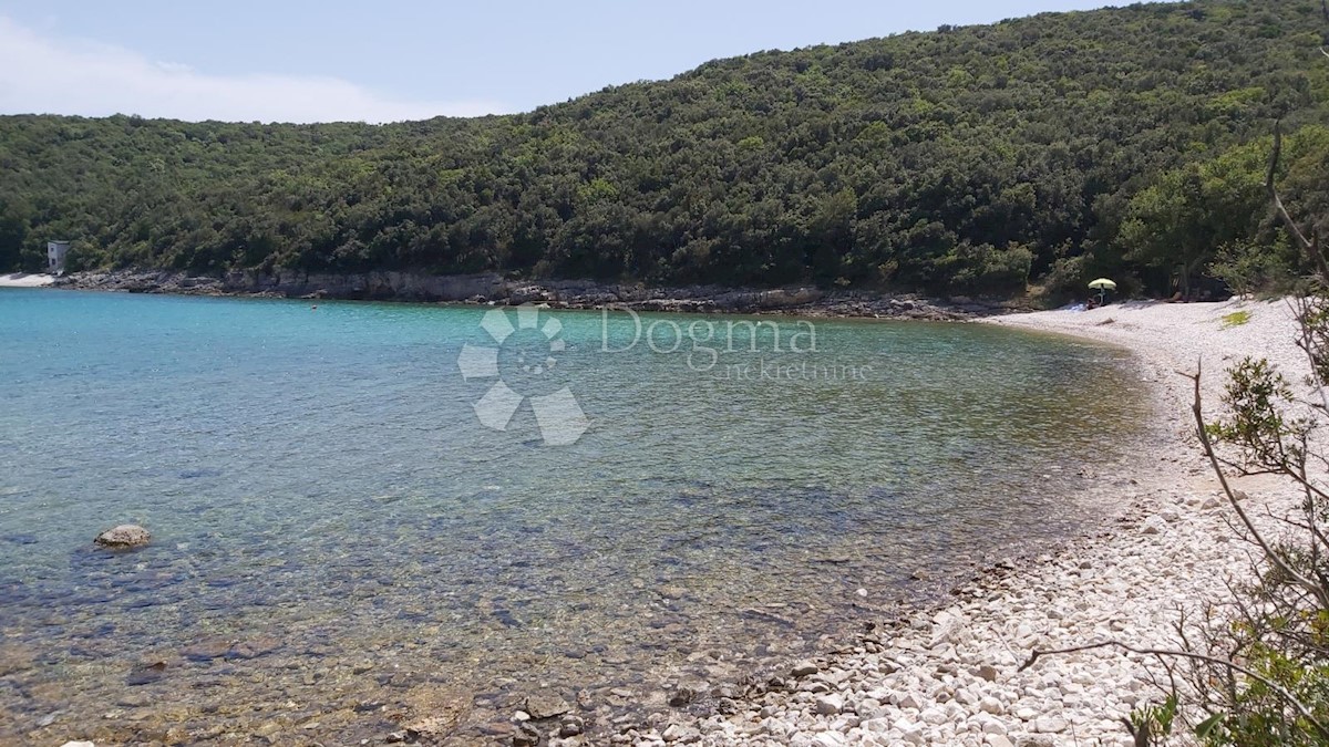 Land For sale - ISTARSKA  MARČANA 