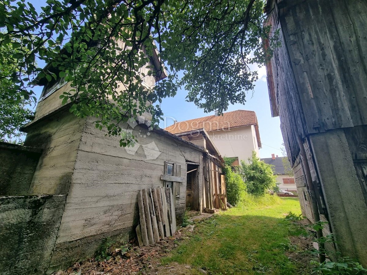 Dom Na predaj - PRIMORSKO-GORANSKA  VRBOVSKO 