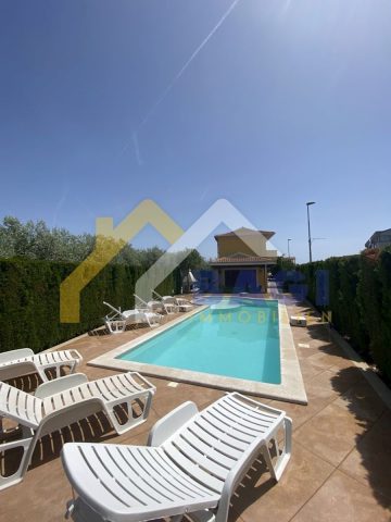 Maison à vendre 200 m² – Fažana