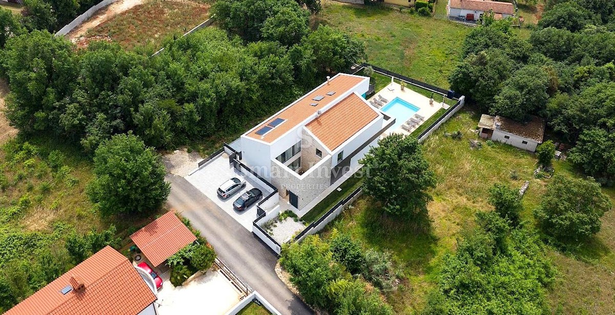 Hiša Naprodaj - ISTARSKA  Ližnjan