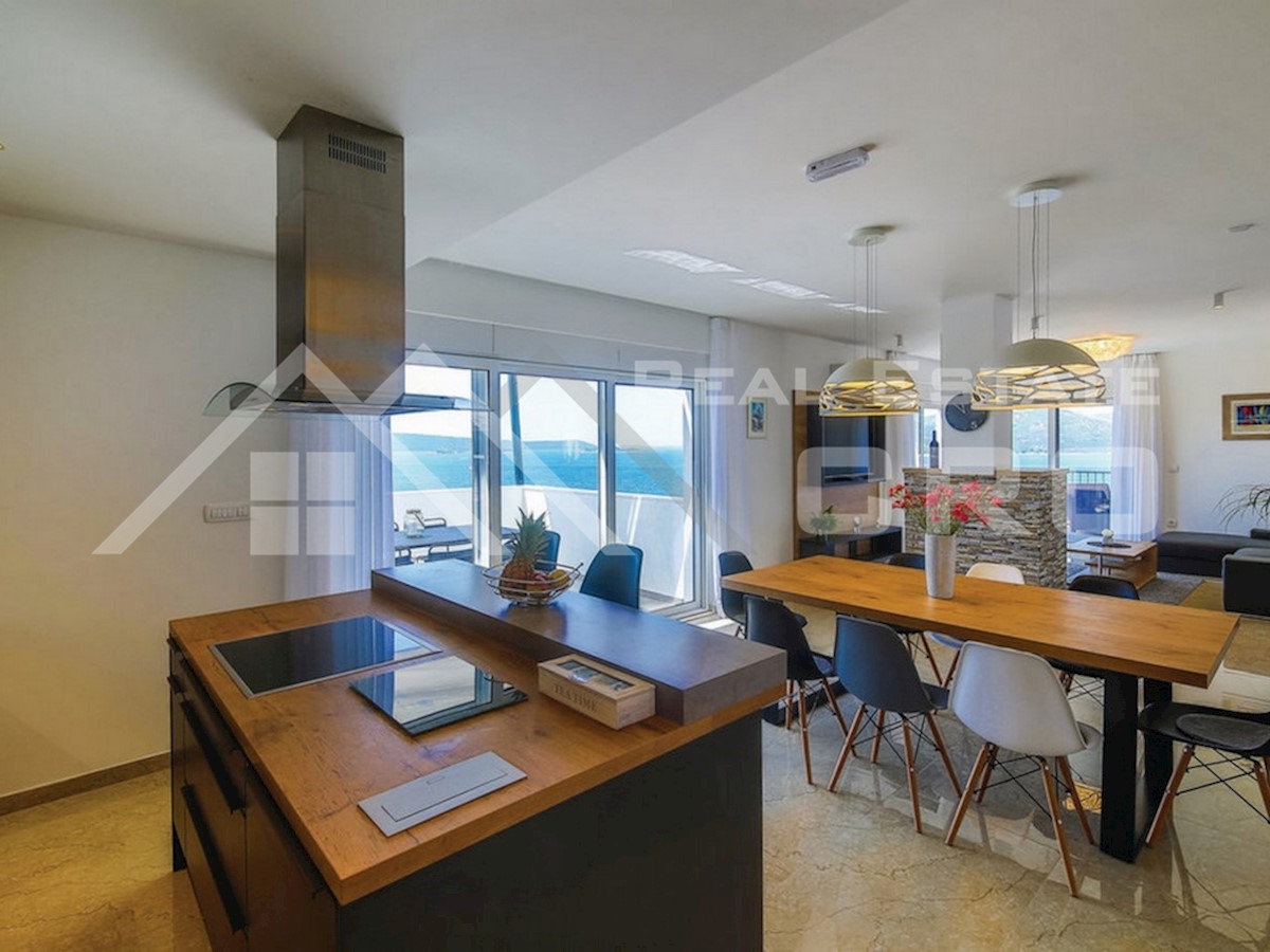 Casa In vendita - SPLITSKO-DALMATINSKA  Čiovo