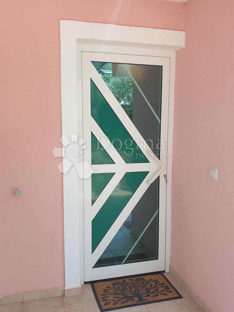 Apartma Na predaj - PRIMORSKO-GORANSKA  KRK 