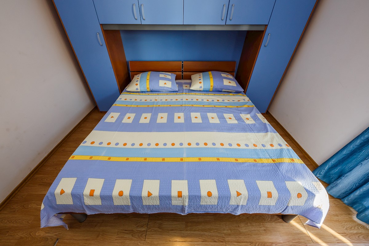 Maison À vendre - ŠIBENSKO-KNINSKA  ROGOZNICA 