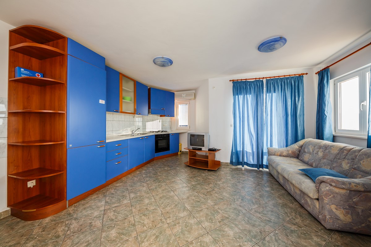 Maison À vendre - ŠIBENSKO-KNINSKA  ROGOZNICA 