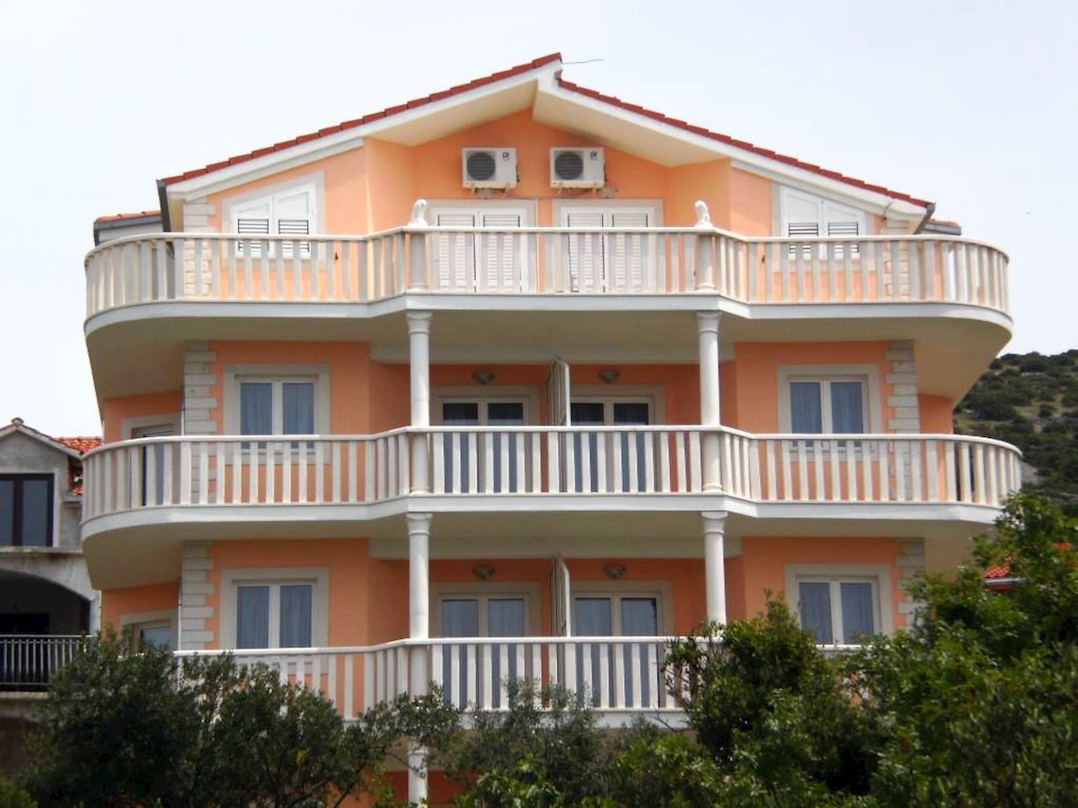 Maison À vendre - ŠIBENSKO-KNINSKA  ROGOZNICA 