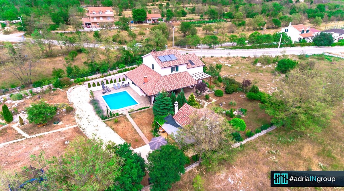 House For sale - SPLITSKO-DALMATINSKA  SPLIT 