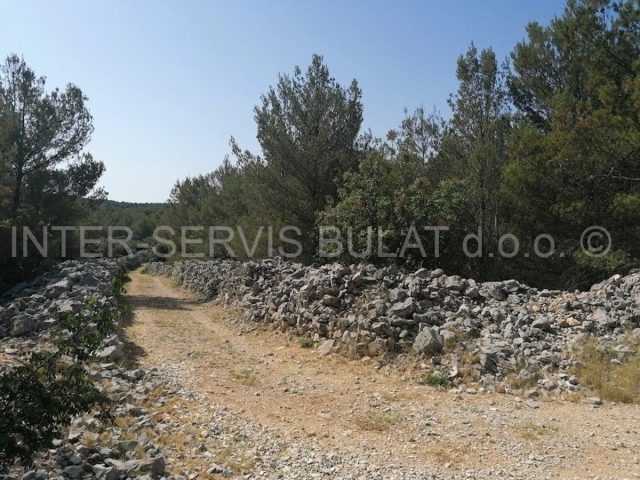 Land for sale 4890 m² – Brodarica