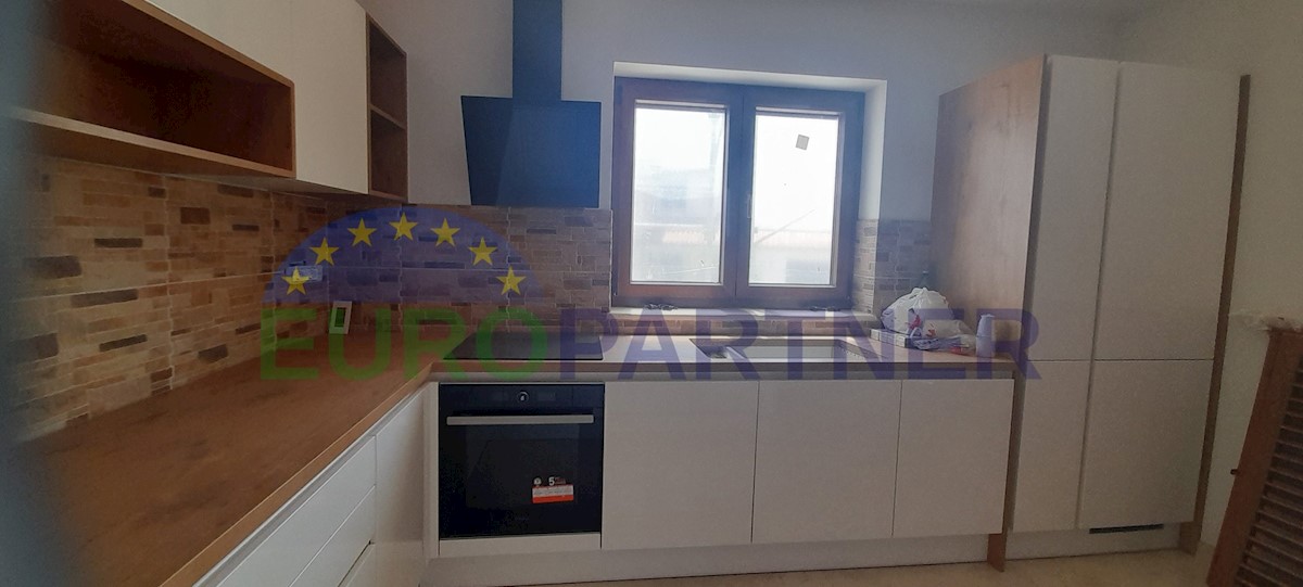 Hiša Na predaj - ISTARSKA  MARČANA 