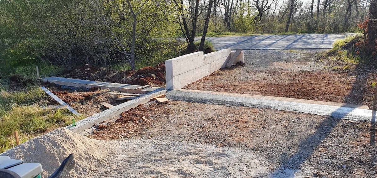 Hiša Na predaj - ISTARSKA  BALE 