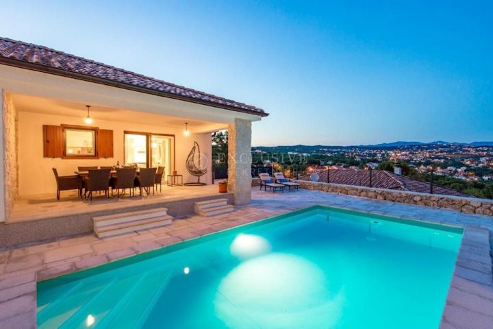 House for sale 200 m² – Pobri