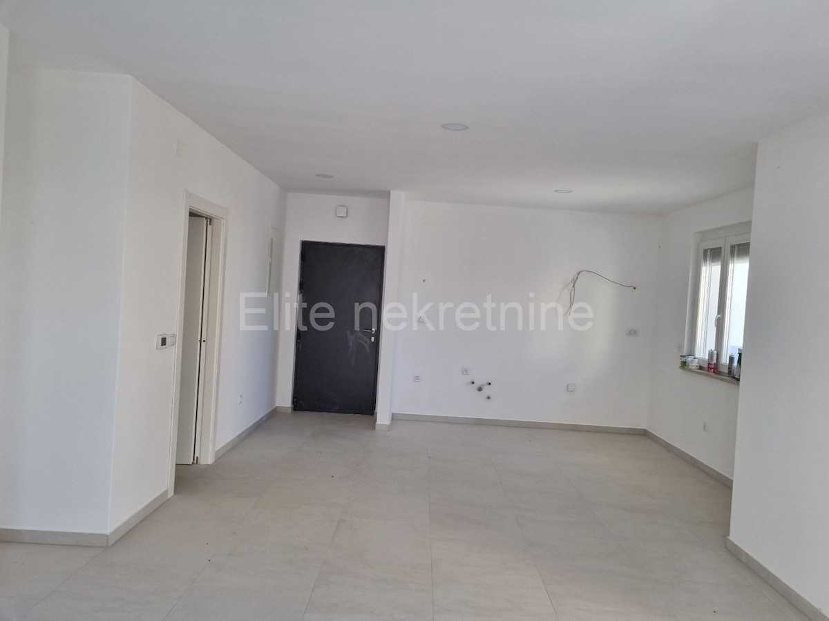 Apartment Zu verkaufen - PRIMORSKO-GORANSKA  KOSTRENA 