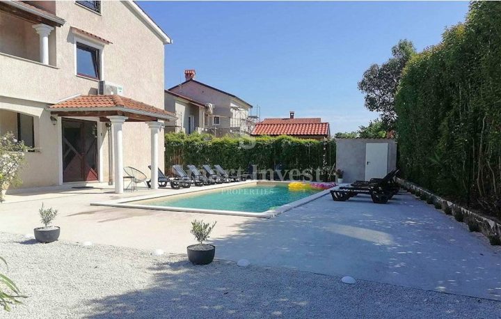 Kuća na prodaju 350 m² – Poreč