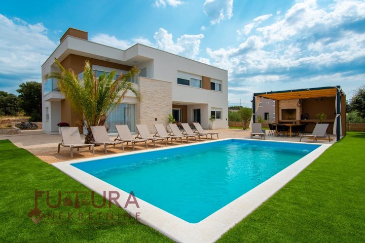 Haus zu verkaufen 260 m² – Mandre