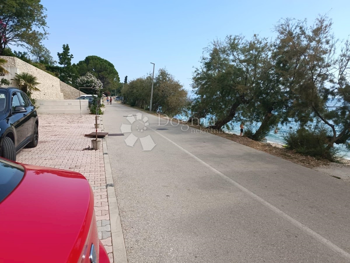 Poslovni prostor Na prodaju - SPLITSKO-DALMATINSKA  GRADAC 