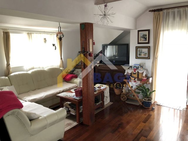 House for sale 300 m² – Gornje Vrapče