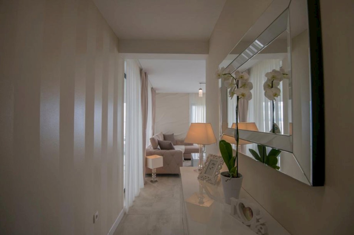Maison À vendre - Splitsko-dalmatinska Podstrana - foto 3/24