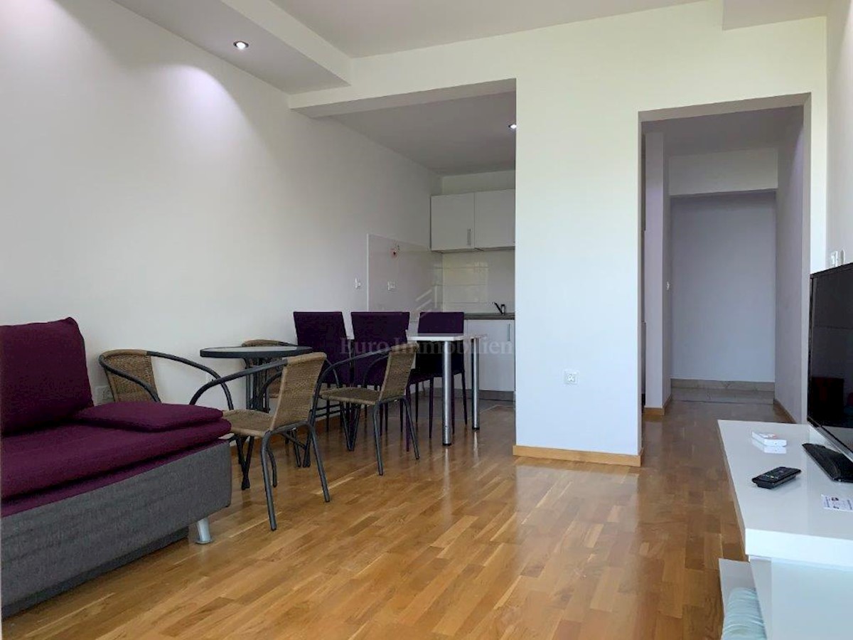 Apartment Zu verkaufen - SPLITSKO-DALMATINSKA  TUČEPI 