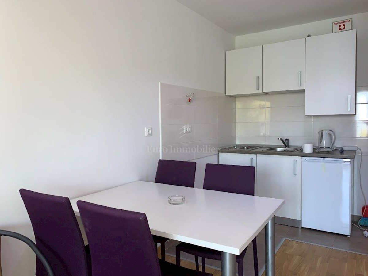 Apartment Zu verkaufen - SPLITSKO-DALMATINSKA  TUČEPI 