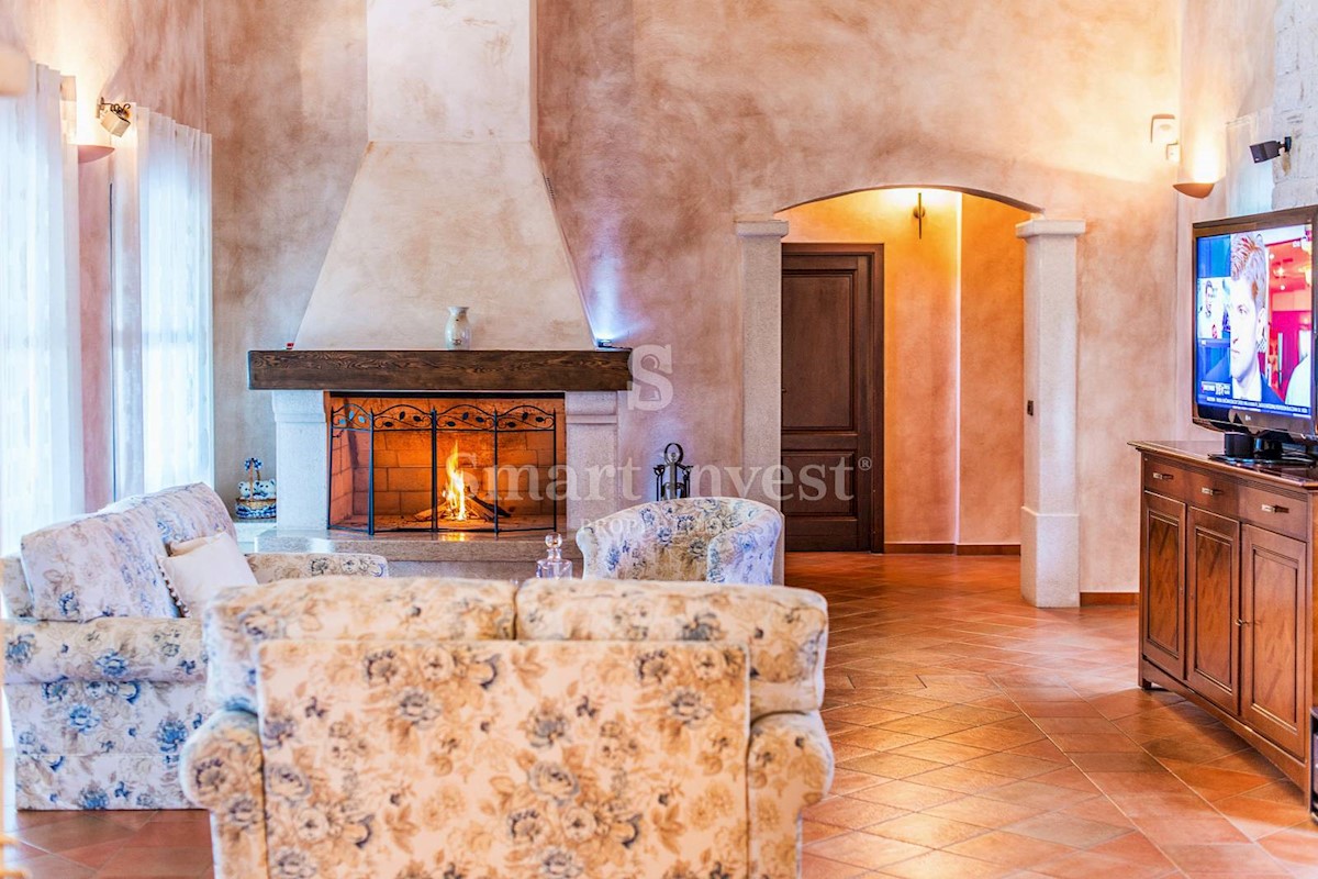 Casa In vendita - ISTARSKA  POREČ 