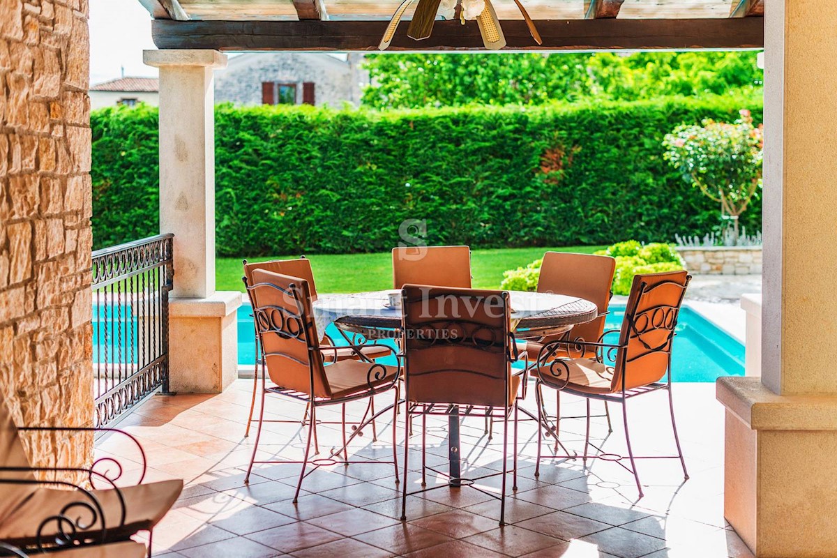 Casa In vendita - ISTARSKA  POREČ 