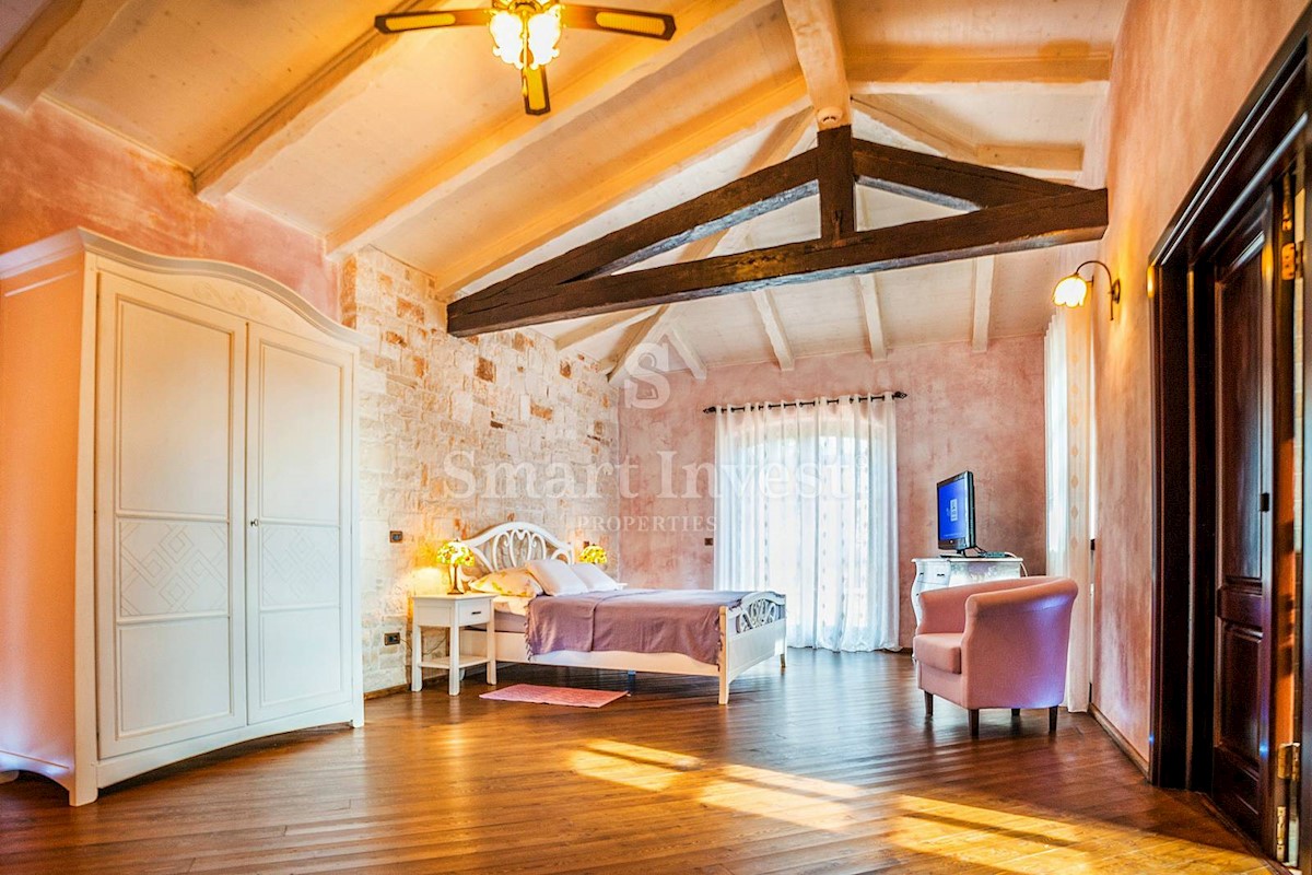 Casa In vendita - ISTARSKA  POREČ 