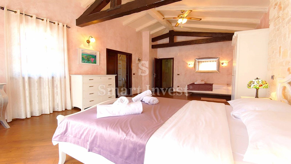 Casa In vendita - ISTARSKA  POREČ 