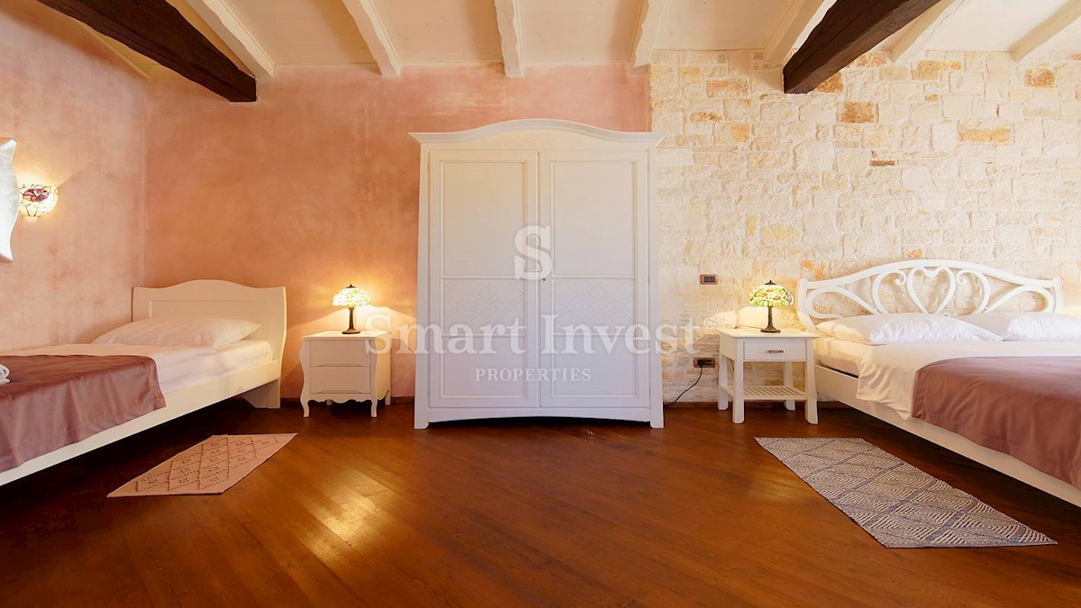 Casa In vendita - ISTARSKA  POREČ 